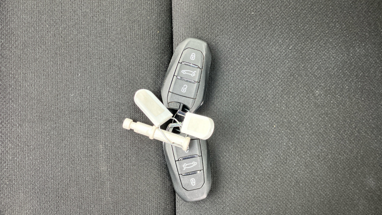 Jeep Avenger 1.2 e-Hybrid Summit 5dr DCT Petrol Hatchback